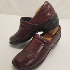 Boc Born Concept Womans Size 11/43 Burgundy Cordovan Faux Leather Clog Slip On